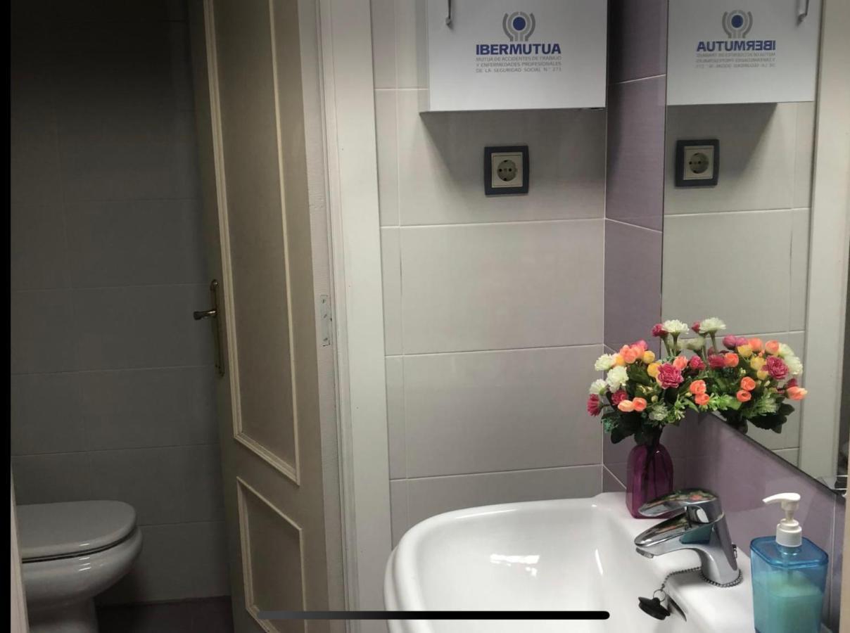 Parsa Homstay Madrid Buitenkant foto