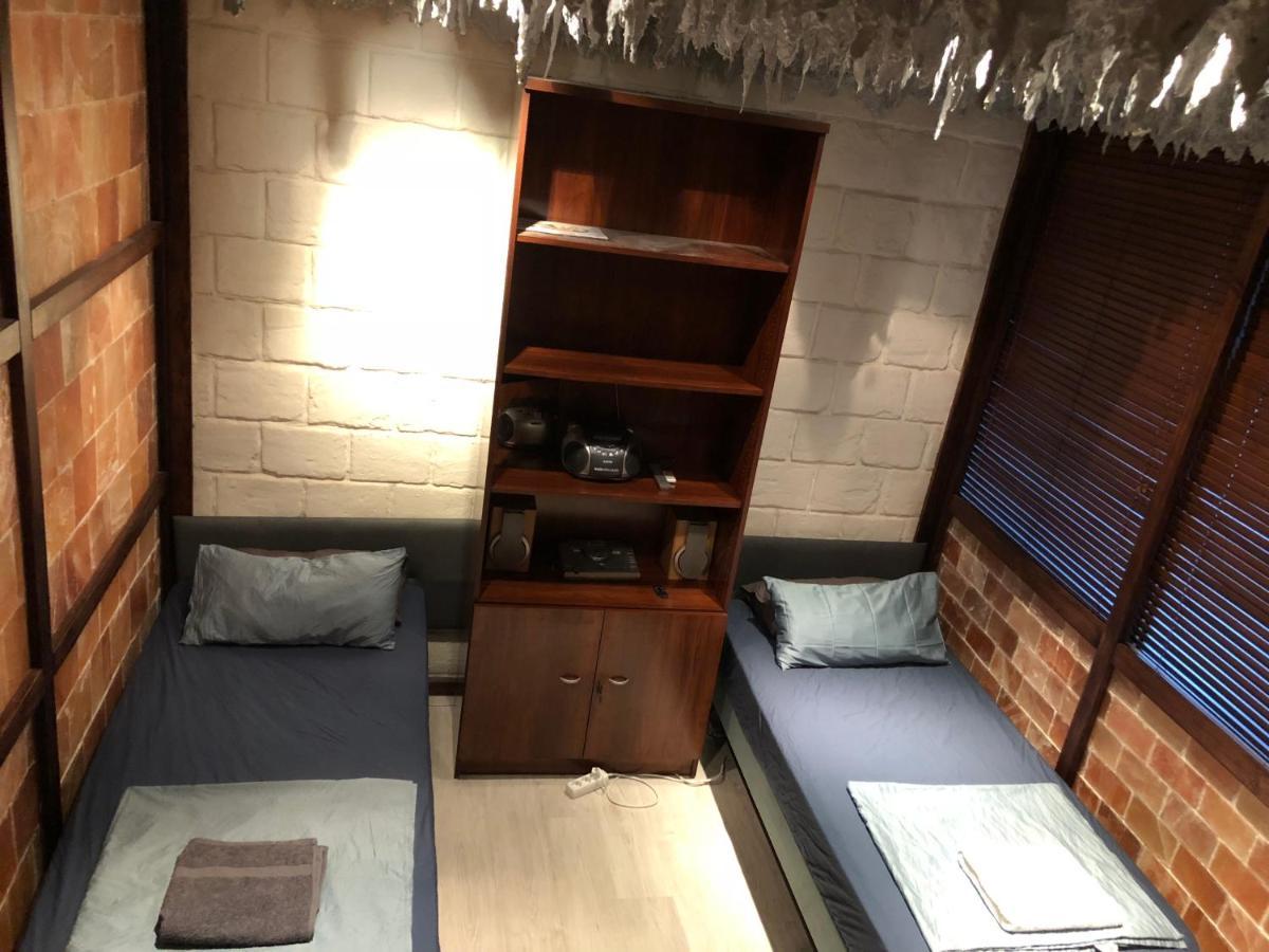 Parsa Homstay Madrid Buitenkant foto