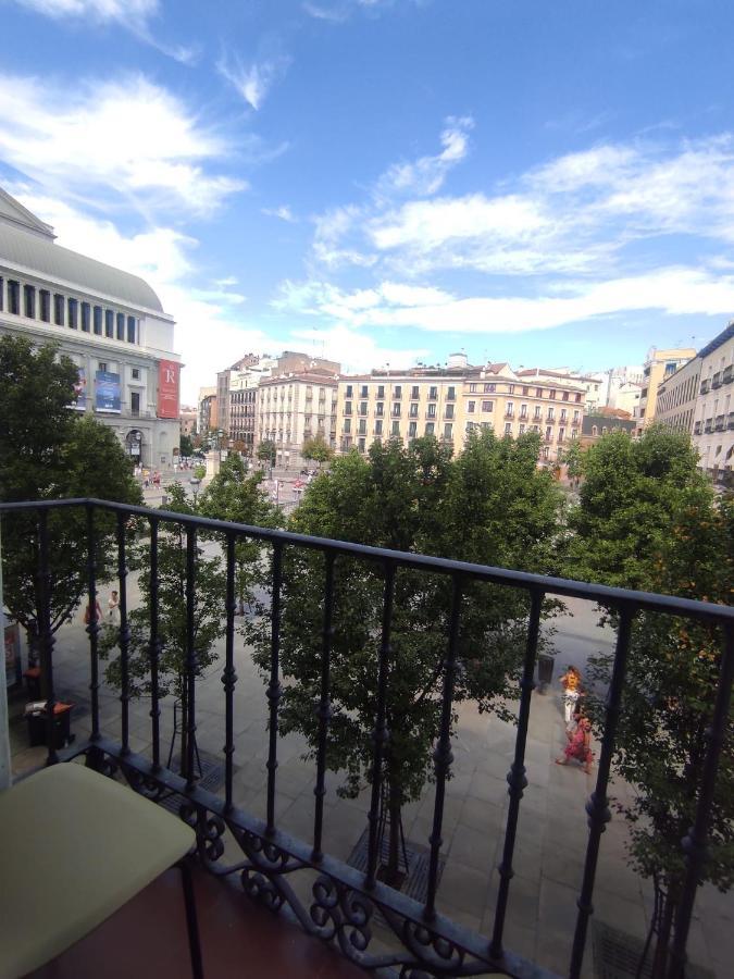 Parsa Homstay Madrid Buitenkant foto