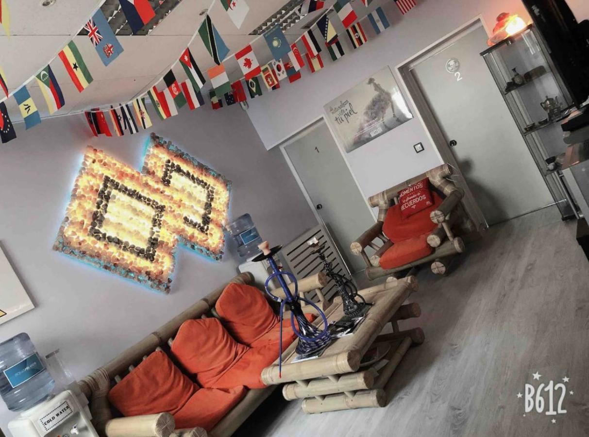 Parsa Homstay Madrid Buitenkant foto